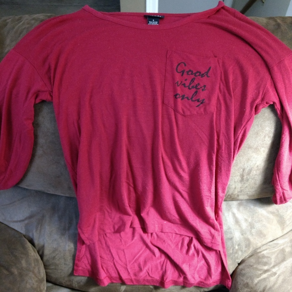 Long mid-sleeve shirt